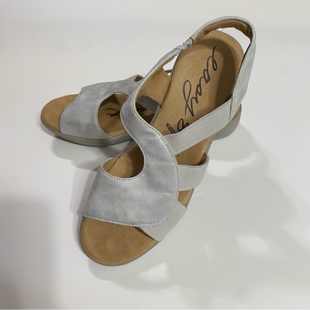 Easy Spirit sandals for women
